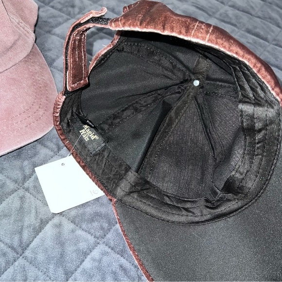 Magid Women Hats Hat Honey Velvet Purple Cap Velour Bundle of 2 - Picture 3 of 9